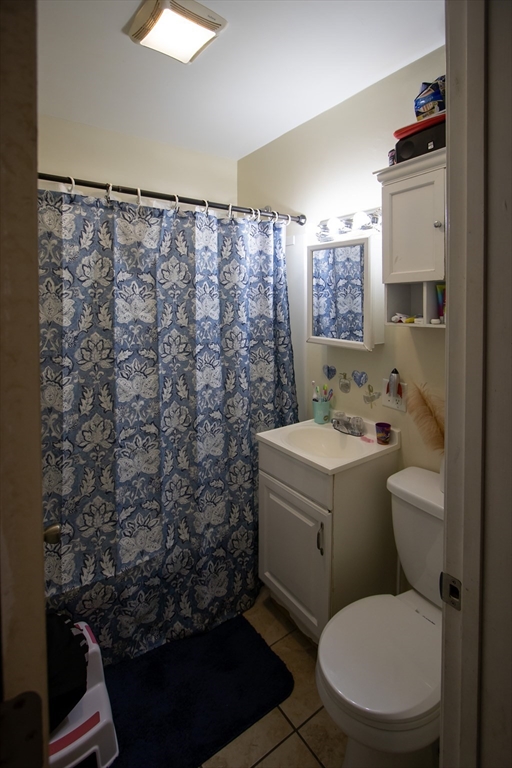 86 Pilgrim Avenue Worcester, MA 01604 - Photo 14 of 30