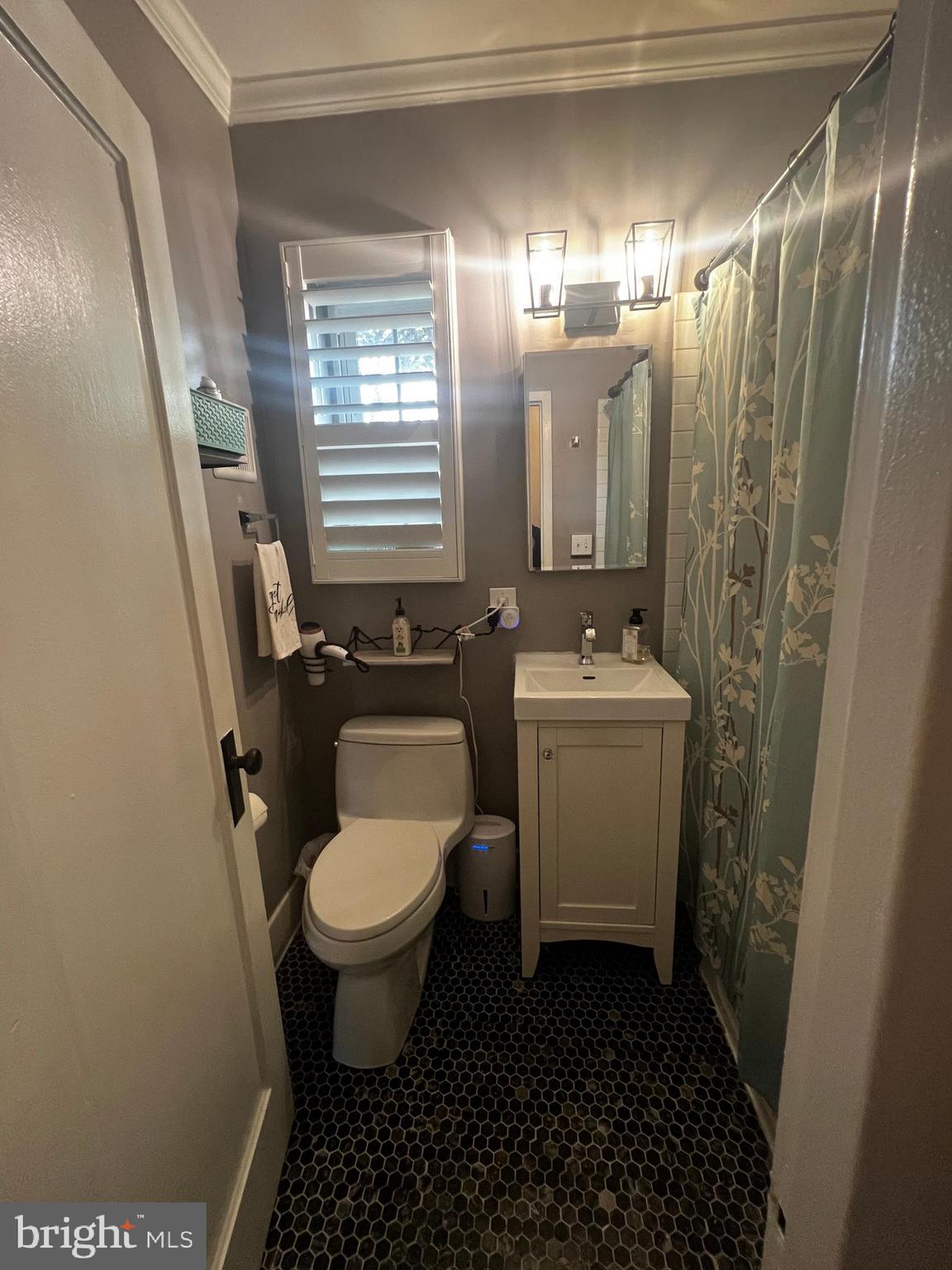 3222 Wellington Road Alexandria, VA 22302 - Photo 35 of 45 Bath
