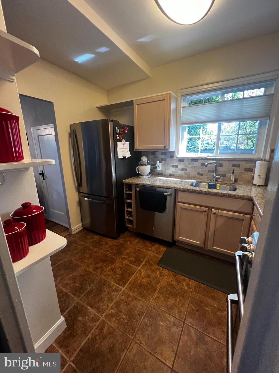 3222 Wellington Road Alexandria, VA 22302 - Photo 5 of 45 Kitchen