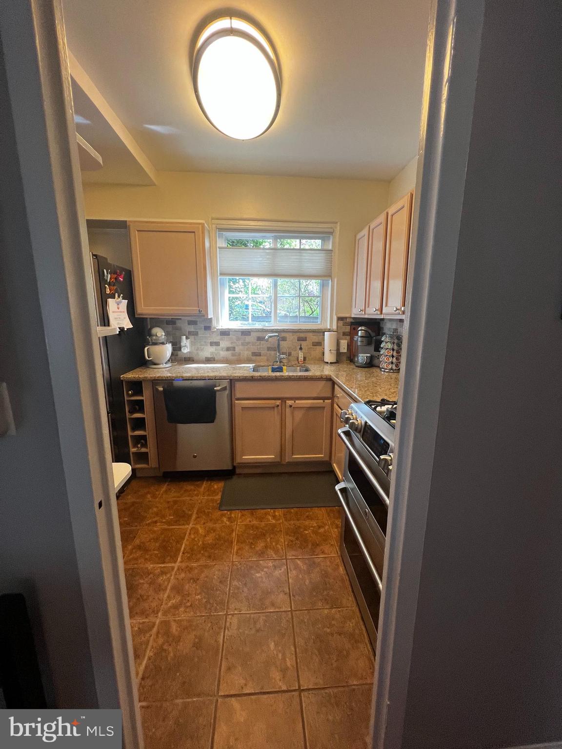 3222 Wellington Road Alexandria, VA 22302 - Photo 7 of 45 Gallery Image 7