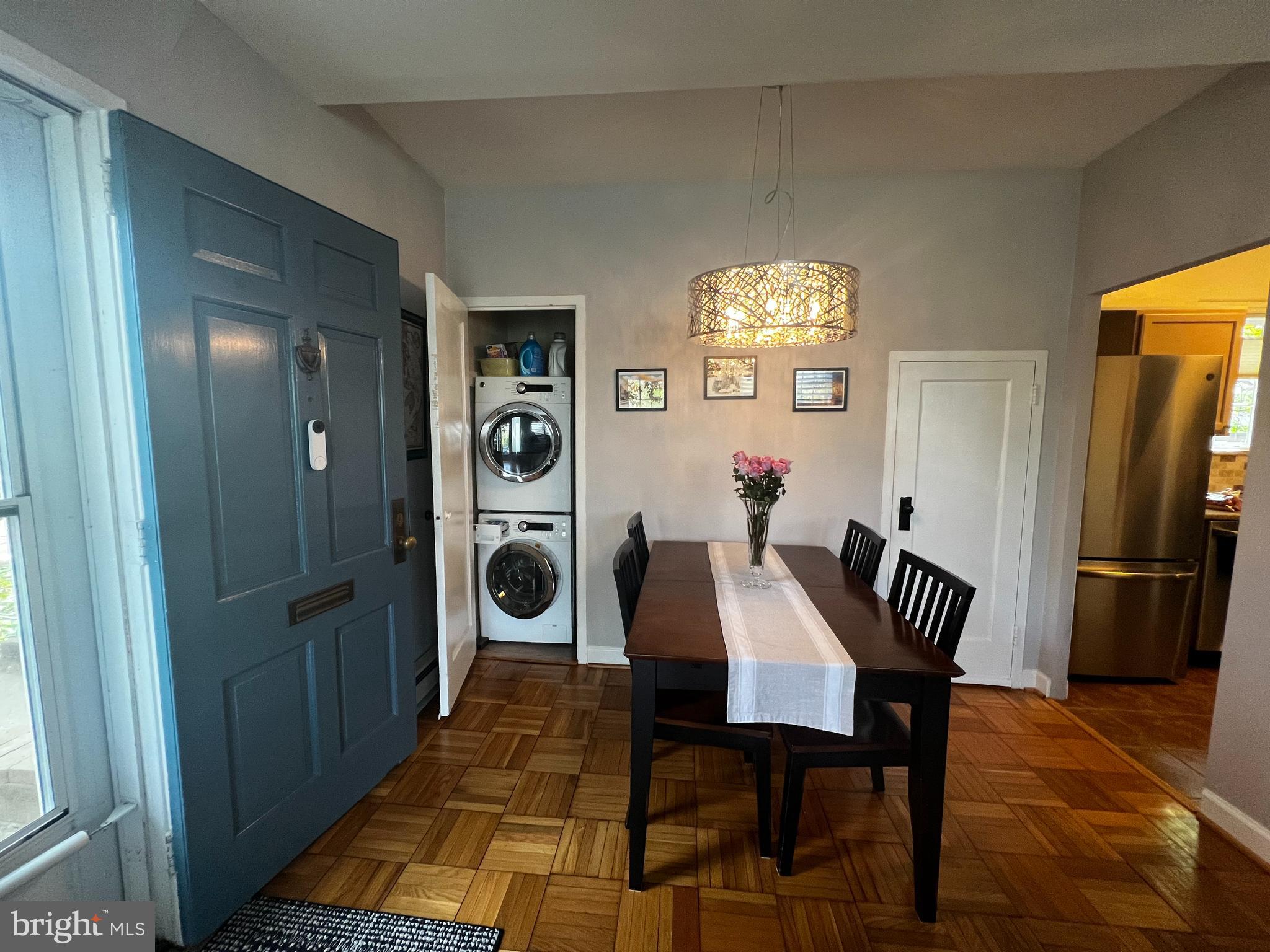 3222 Wellington Road Alexandria, VA 22302 - Photo 8 of 45 Dining Area
