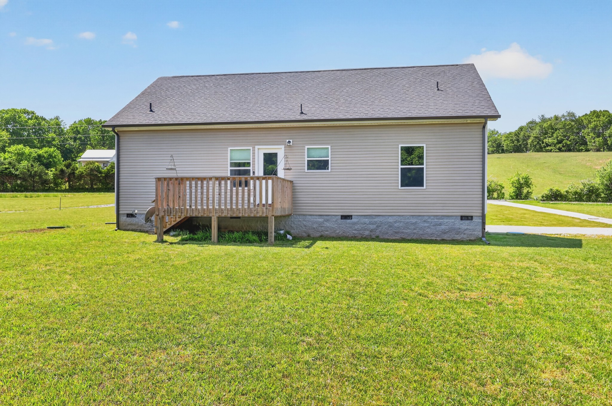 542 Sycamore Road Dickson, TN 37055 - Photo 32 of 39