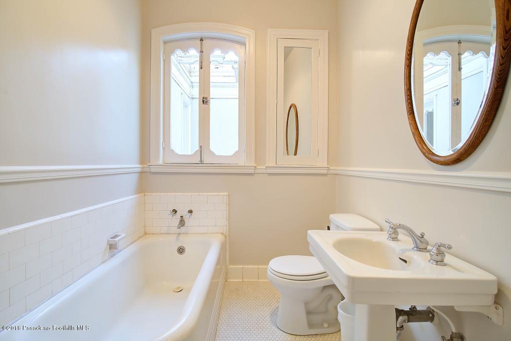 1275 New York Drive Altadena, CA 91001 - Photo 13 of 41 1275_New York Dr._023