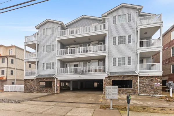 $689,000 | 410 East Lavender Road, Unit 302, Wildwood Crest, NJ 08260