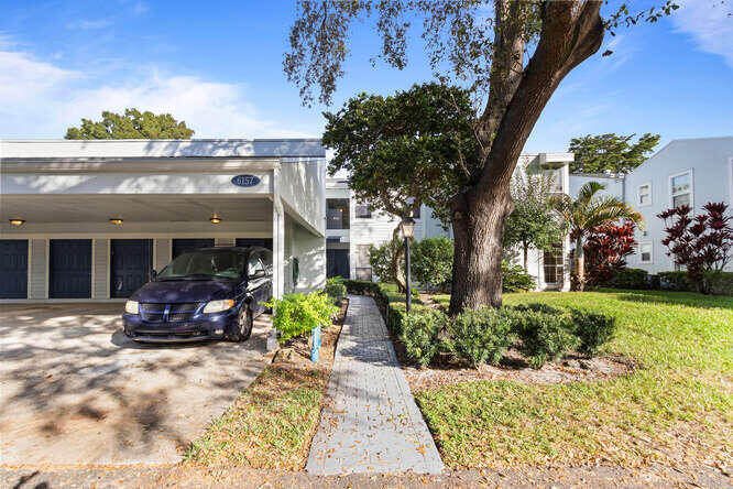 6157 Old Court Road, Unit 126 Boca Raton, FL 33433 - Photo 1 of 33 6157 Old Court Rd Apt 126 Boca-small-002