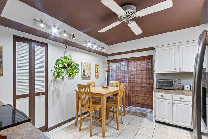 6157 Old Court Road, Unit 126 Boca Raton, FL 33433 - Photo 17 of 33 6157 Old Court Rd Apt 126 Boca-small-013
