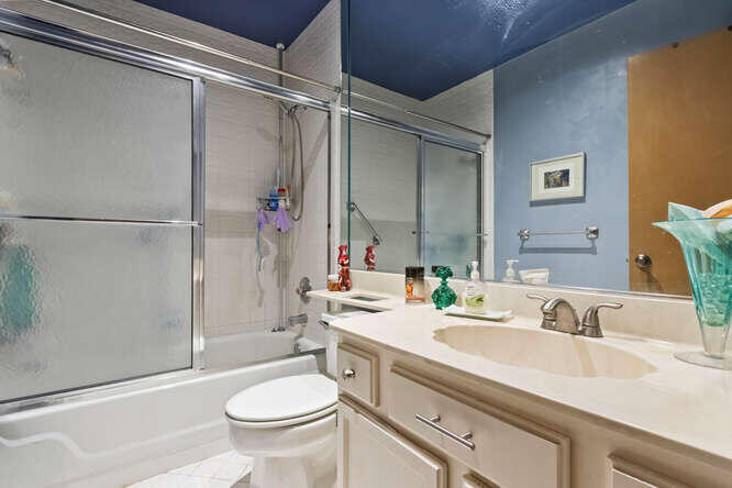 6157 Old Court Road, Unit 126 Boca Raton, FL 33433 - Photo 21 of 33 6157 Old Court Rd Apt 126 Boca-small-020