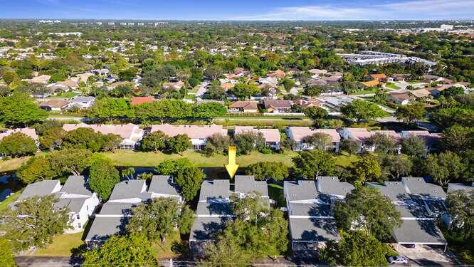 6157 Old Court Road, Unit 126 Boca Raton, FL 33433 - Photo 3 of 33 6157 Old Court Rd Apt 126 Boca-small-001