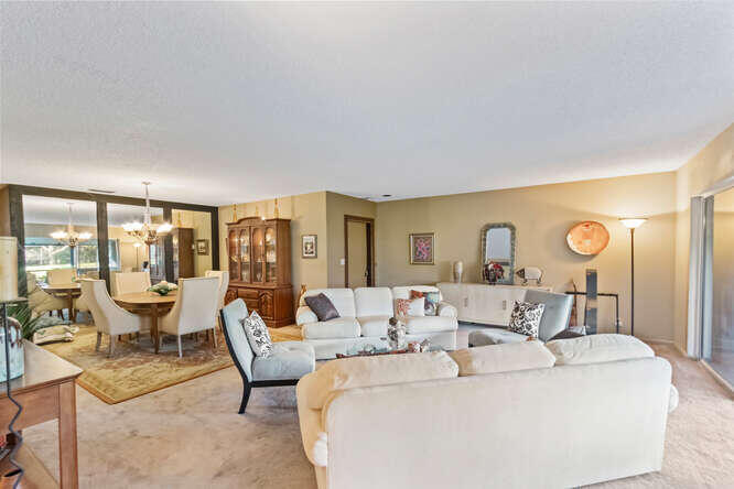6157 Old Court Road, Unit 126 Boca Raton, FL 33433 - Photo 9 of 33 6157 Old Court Rd Apt 126 Boca-small-010