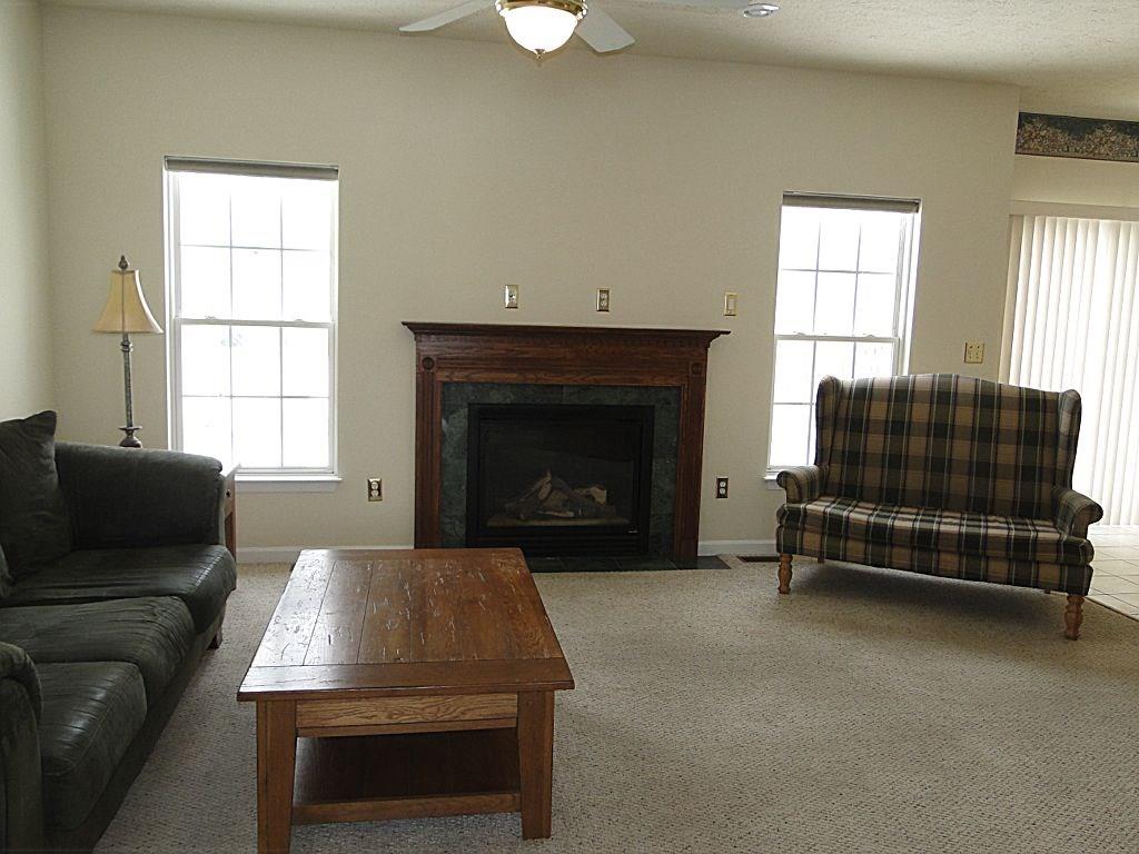 17 Hickory Grade Road Cecil, PA 15321 - Photo 15 of 25 FAMILY ROOM