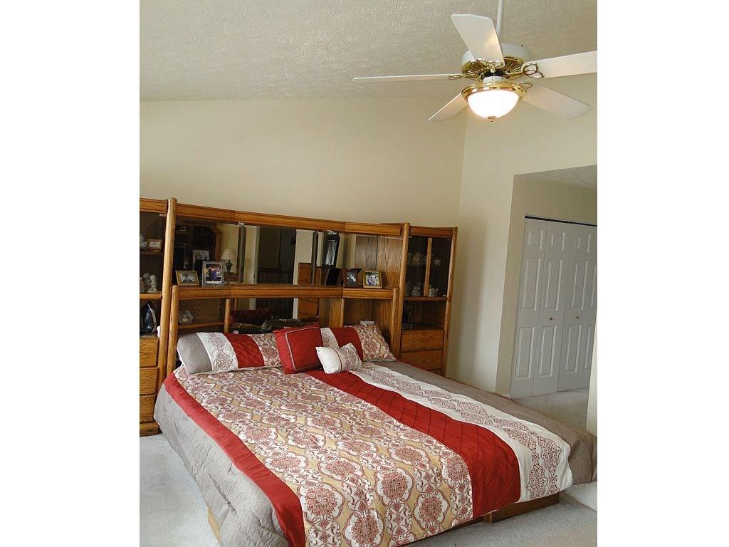 17 Hickory Grade Road Cecil, PA 15321 - Photo 17 of 25 MASTER BEDROOM