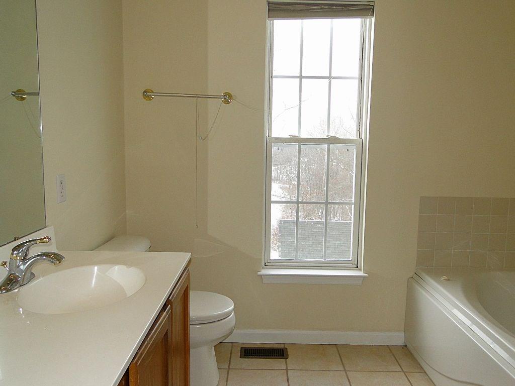 17 Hickory Grade Road Cecil, PA 15321 - Photo 18 of 25 MASTER BATH