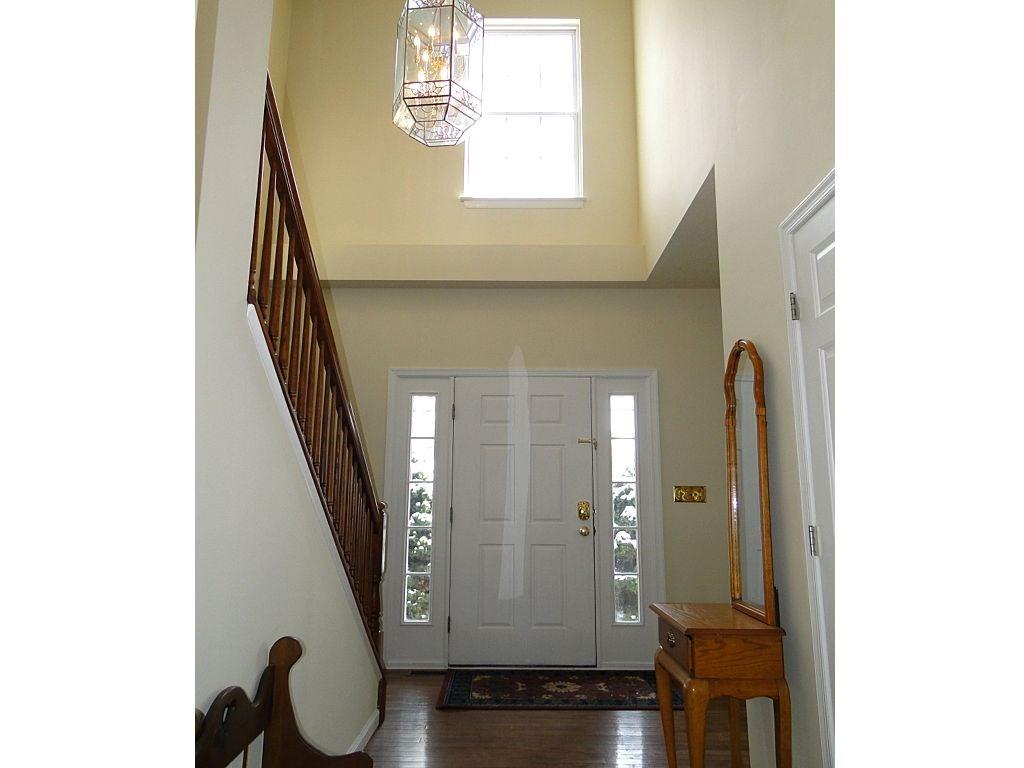 17 Hickory Grade Road Cecil, PA 15321 - Photo 5 of 25 FOYER