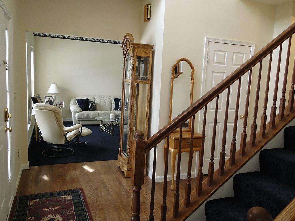 17 Hickory Grade Road Cecil, PA 15321 - Photo 6 of 25 FOYER
