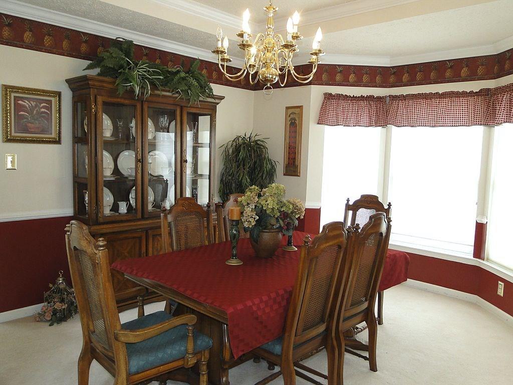 17 Hickory Grade Road Cecil, PA 15321 - Photo 9 of 25 DINING ROOM