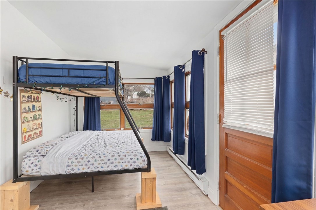 28 Pier Road Portsmouth, RI 02872 - Photo 18 of 24