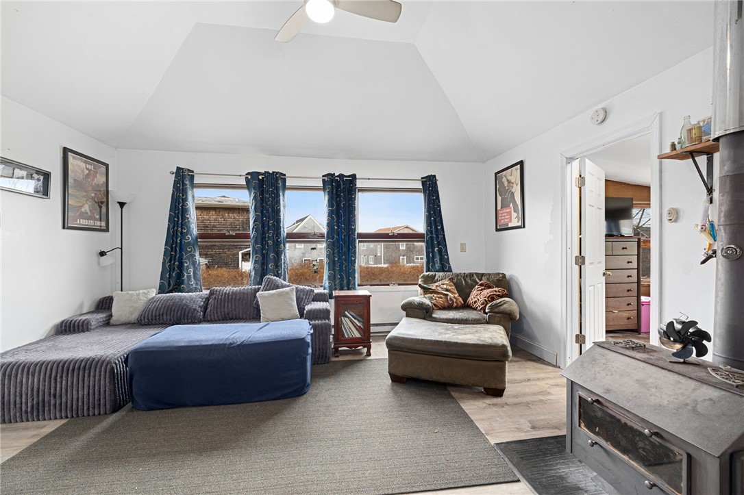 28 Pier Road Portsmouth, RI 02872 - Photo 7 of 24