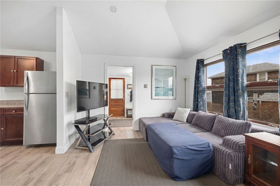 28 Pier Road Portsmouth, RI 02872 - Photo 8 of 24