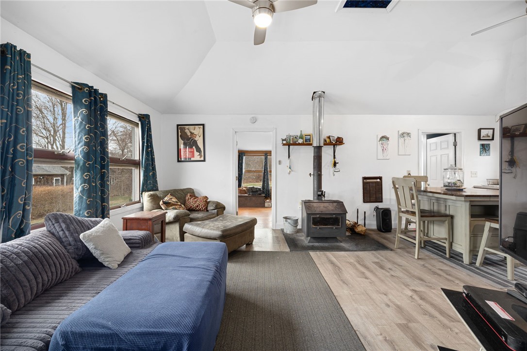 28 Pier Road Portsmouth, RI 02872 - Photo 9 of 24