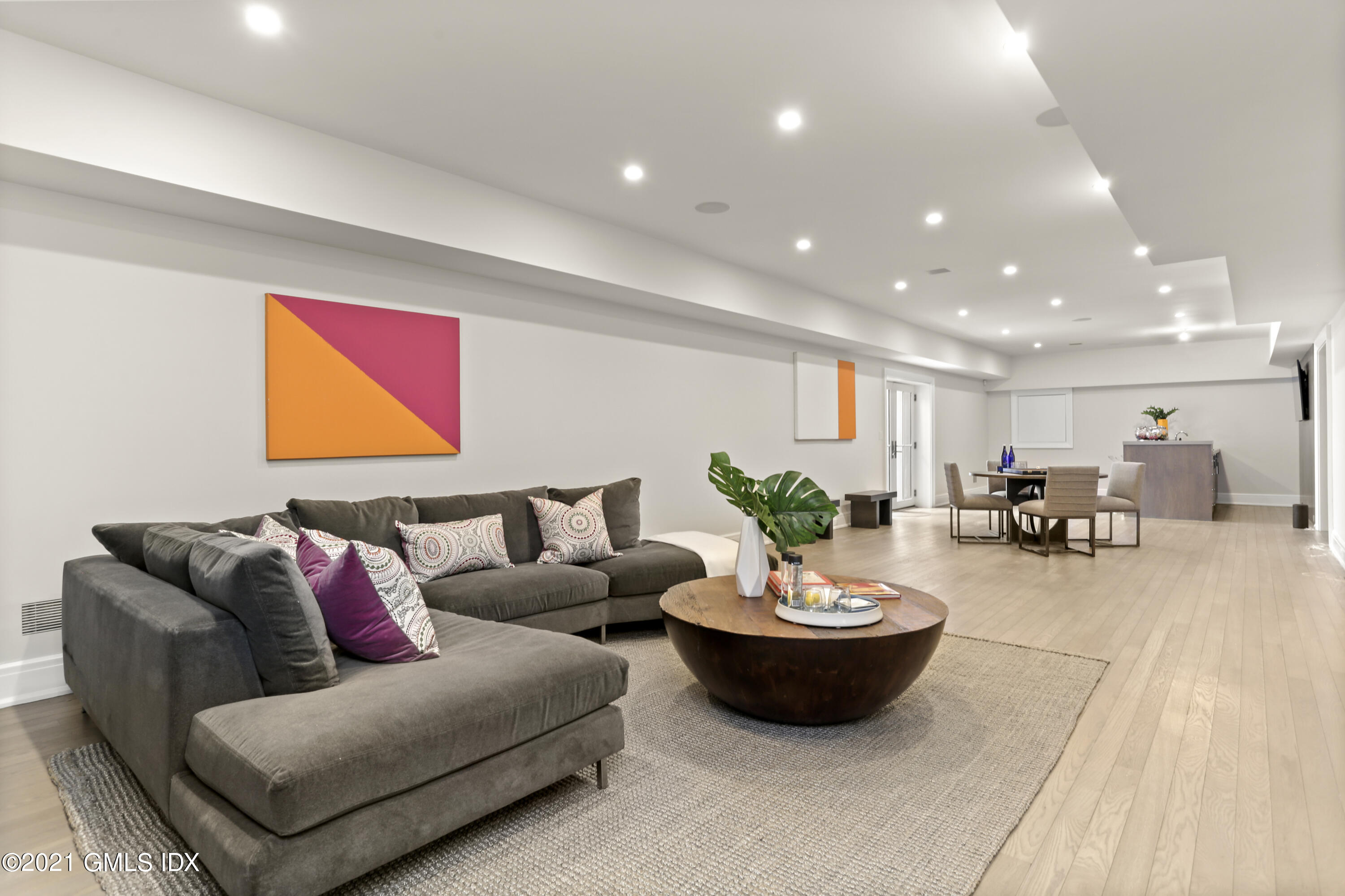 27 Pecksland Road Greenwich, CT 06831 - Photo 22 of 28 27 Pecksland Rd Greenwich CT-print-056-0