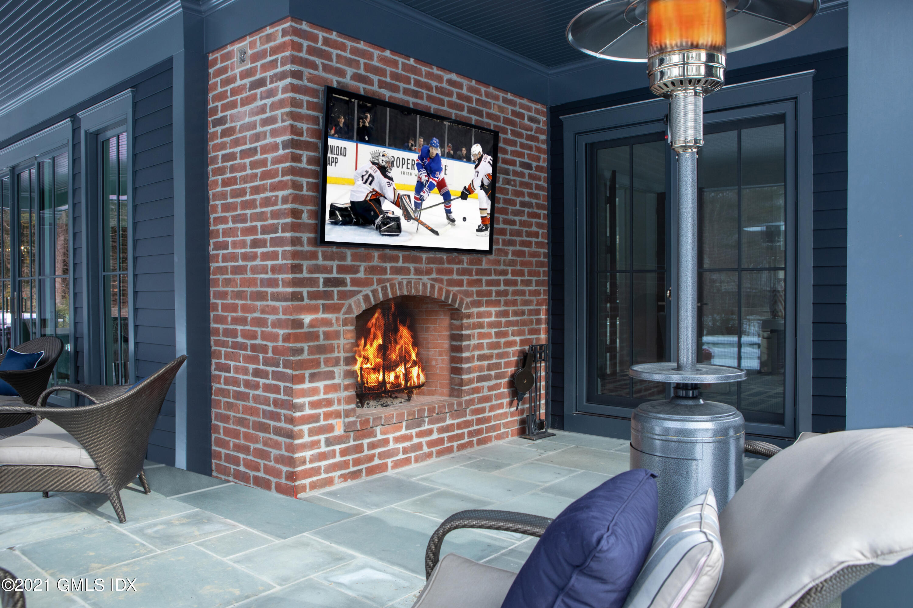 27 Pecksland Road Greenwich, CT 06831 - Photo 24 of 28 outdoor porch 2-2