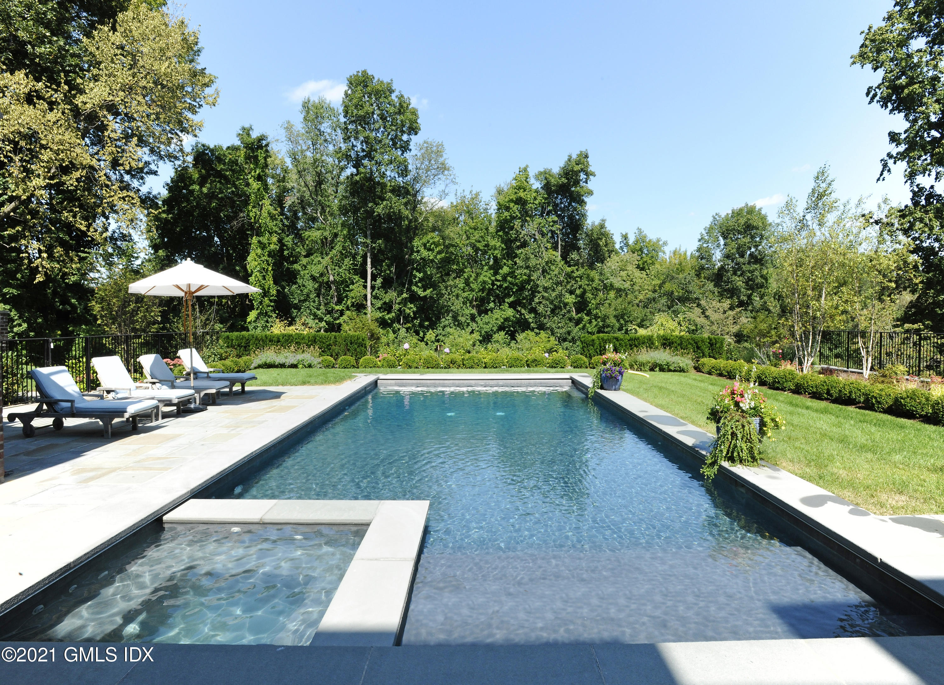 27 Pecksland Road Greenwich, CT 06831 - Photo 25 of 28 27 Pecksland - Pool Shot