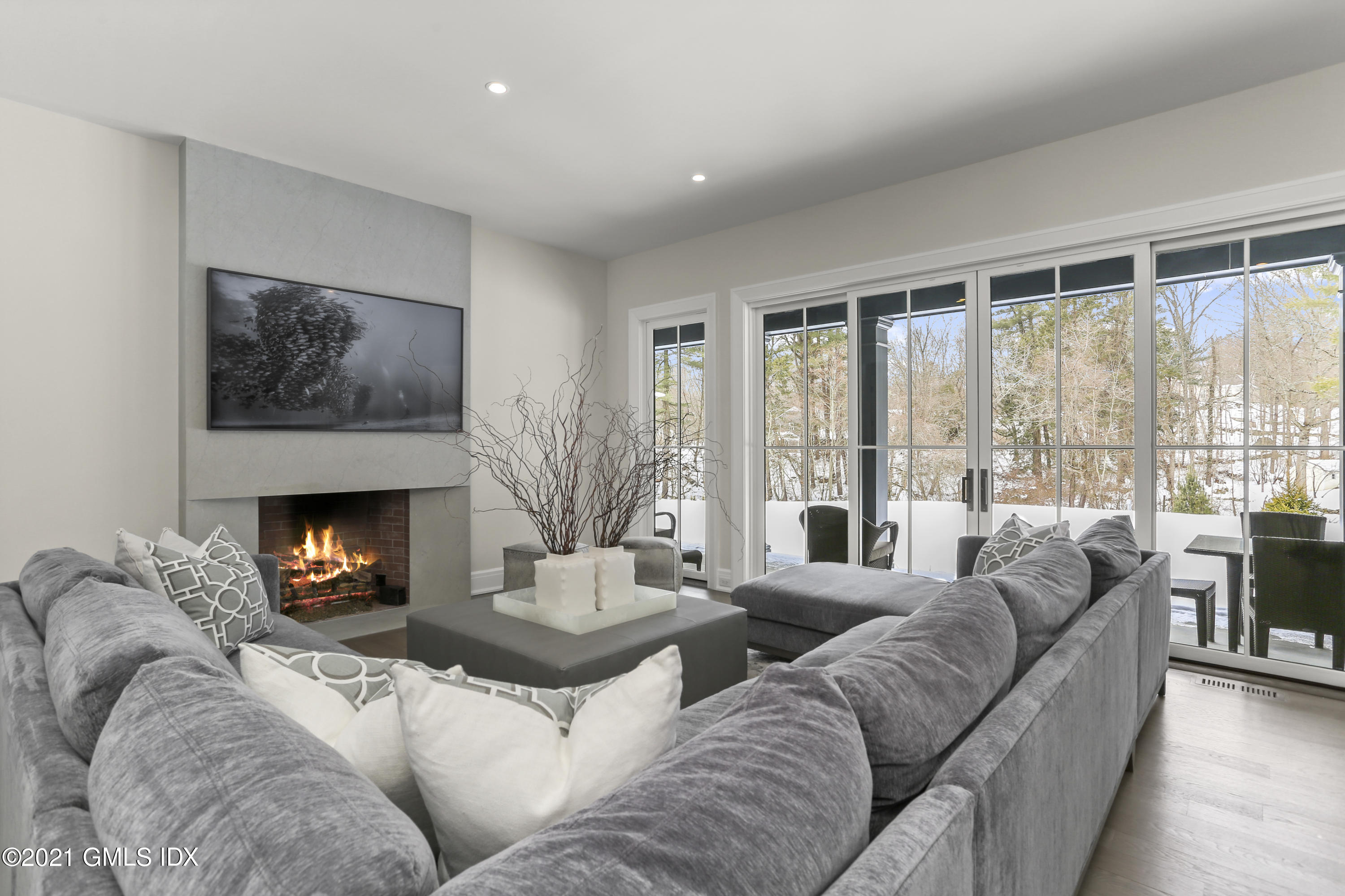 27 Pecksland Road Greenwich, CT 06831 - Photo 6 of 28 27 Pecksland Rd Greenwich CT-print-010-0