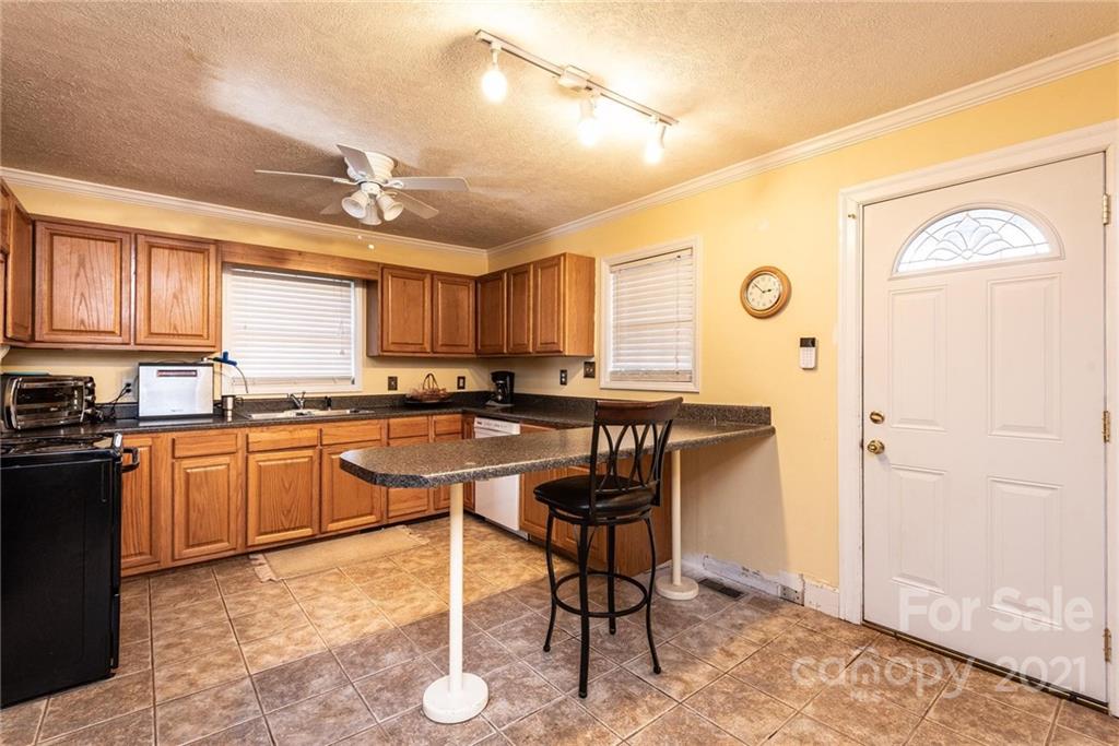 1943 Conley Road Morganton, NC 28655 - Photo 14 of 37 Gallery Image 14