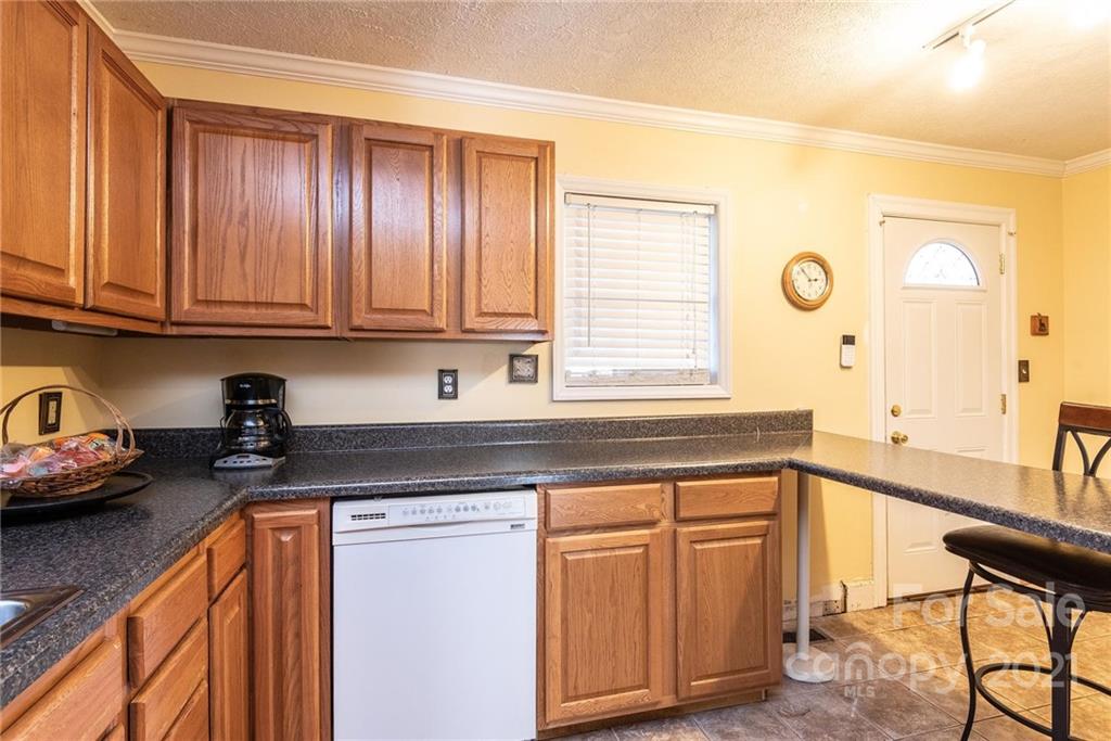 1943 Conley Road Morganton, NC 28655 - Photo 15 of 37 Gallery Image 15