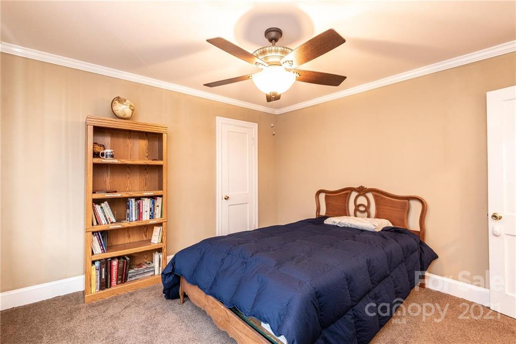 1943 Conley Road Morganton, NC 28655 - Photo 30 of 37 Gallery Image 30