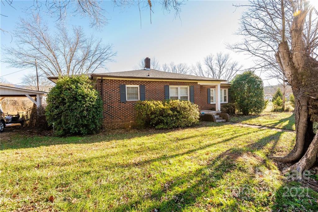 1943 Conley Road Morganton, NC 28655 - Photo 5 of 37 Gallery Image 5