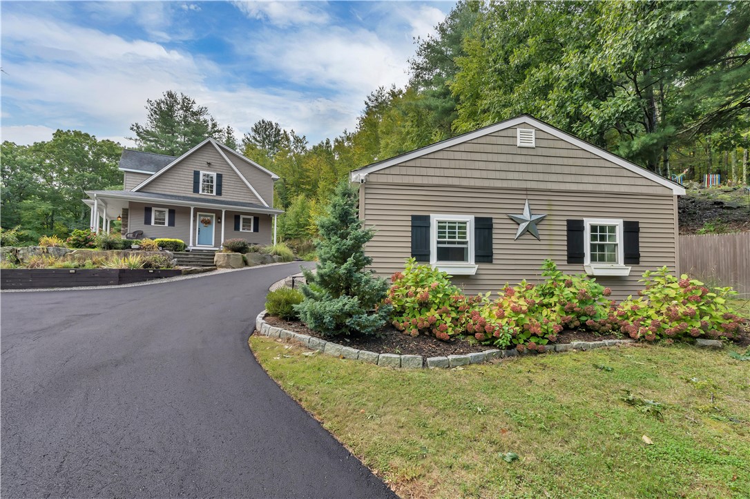 68 Wolf Hill Road Smithfield, RI 02917 - Photo 2 of 47 Gallery Image 2