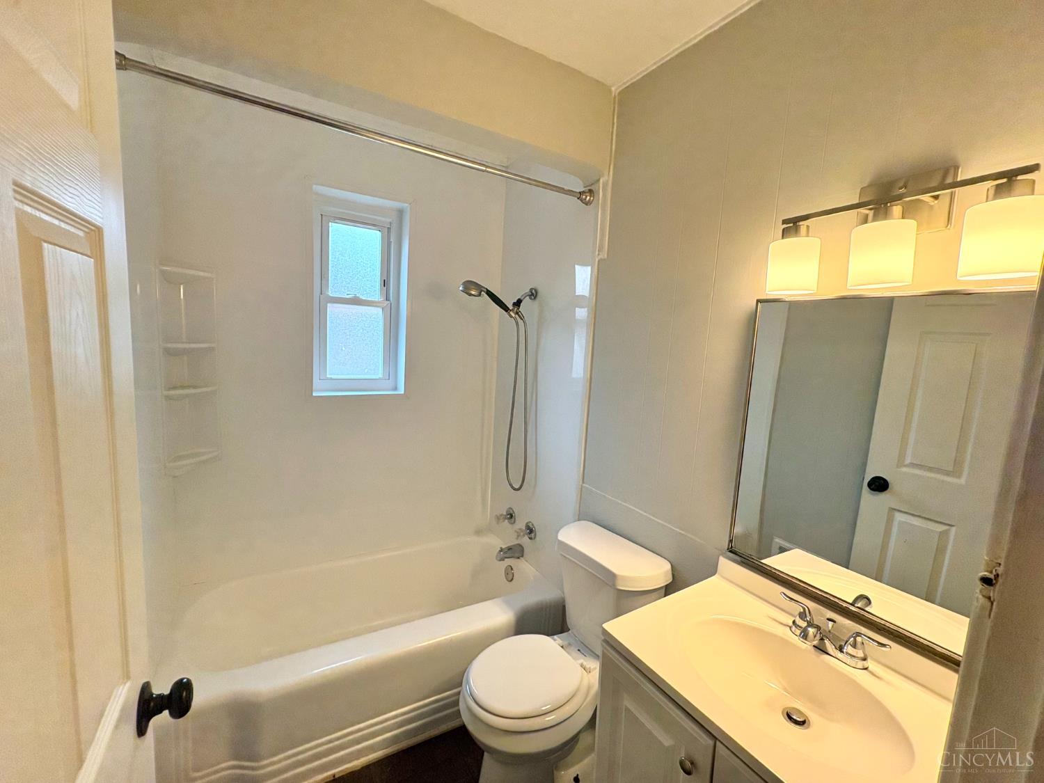 1379 Adams Road Cincinnati, OH 45231 - Photo 11 of 13 Gallery Image 11