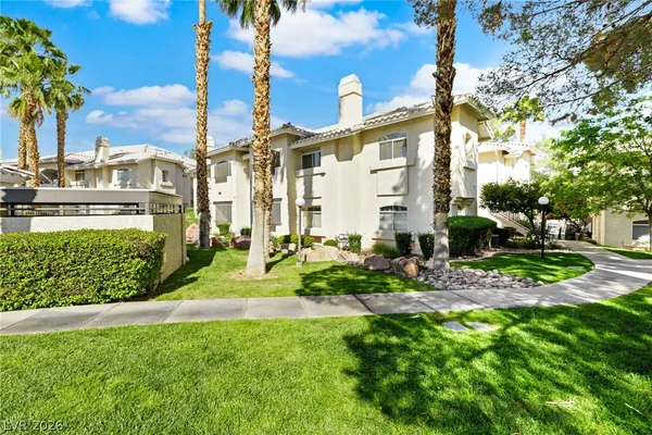 $264,900 | 3320 South Fort Apache Road, Unit 224, Las Vegas, NV 89117