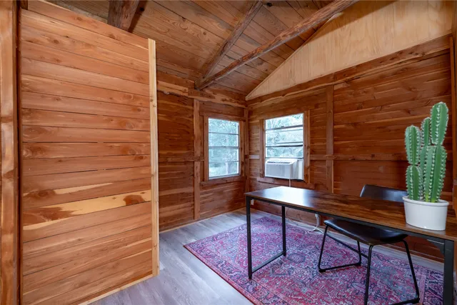 $199,000 | 706 Crooked Creek Drive, Sheridan, TX 77475