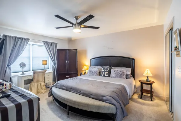 $365,000 | 648 Dauphine Court, Unit D, Elk Grove Village, IL 60007