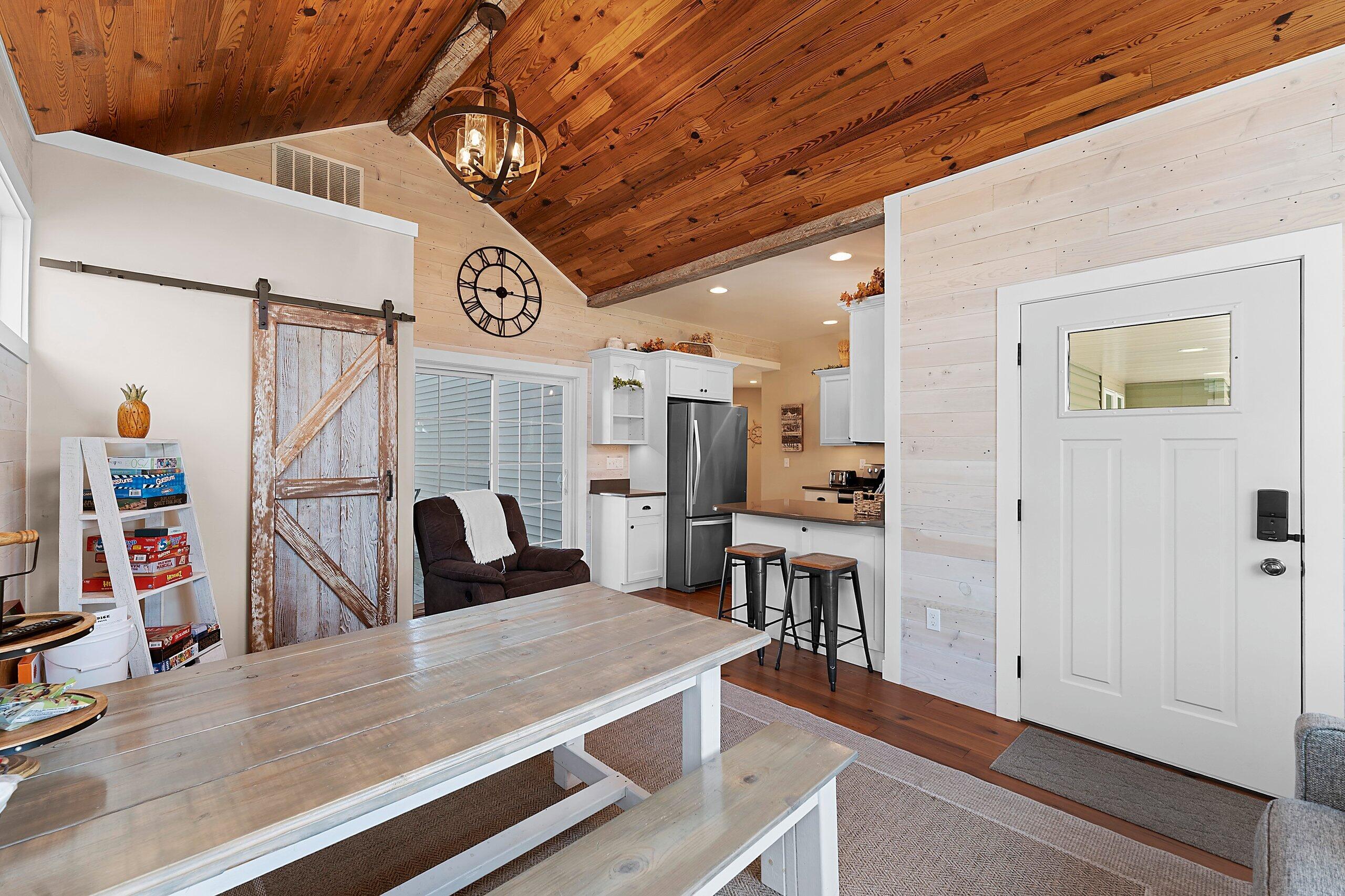 3068 Cottage Lane Two Rivers, WI 54241 - Photo 4 of 67 043-3068CottageLane-TwoRivers-WI-54241-S