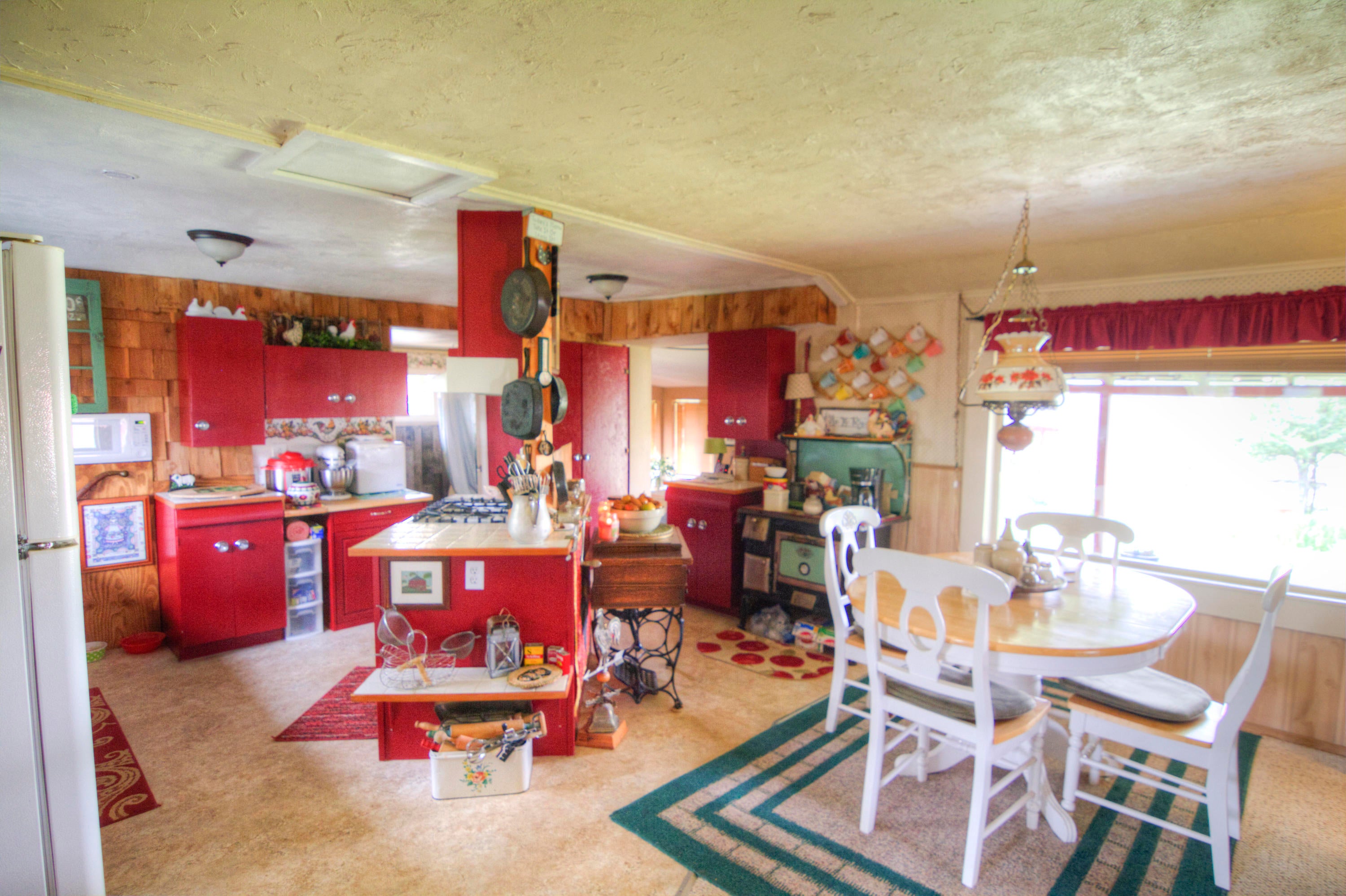46661 Gerber Road Bonanza, OR 97623 - Photo 10 of 22 9