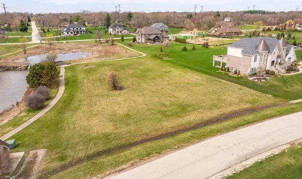 $329,900 | 18490 South Pineprairie Drive, Mokena, IL 60448