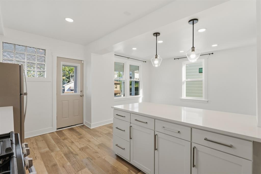 2435 Perry Street Pittsburgh, PA 15219 - Photo 17 of 29 Gallery Image 17