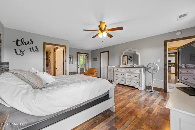 $489,500 | 367 Byhalia Creek Farms Road West, Byhalia, MS 38611