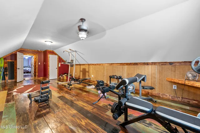 $489,500 | 367 Byhalia Creek Farms Road West, Byhalia, MS 38611