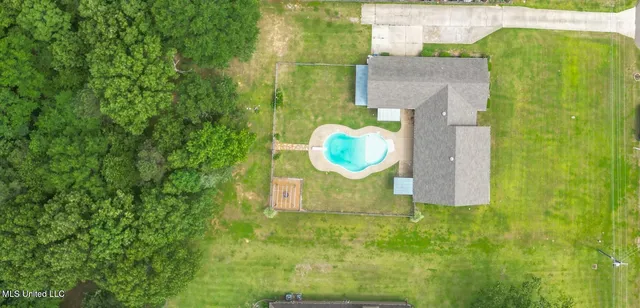 $489,500 | 367 Byhalia Creek Farms Road West, Byhalia, MS 38611