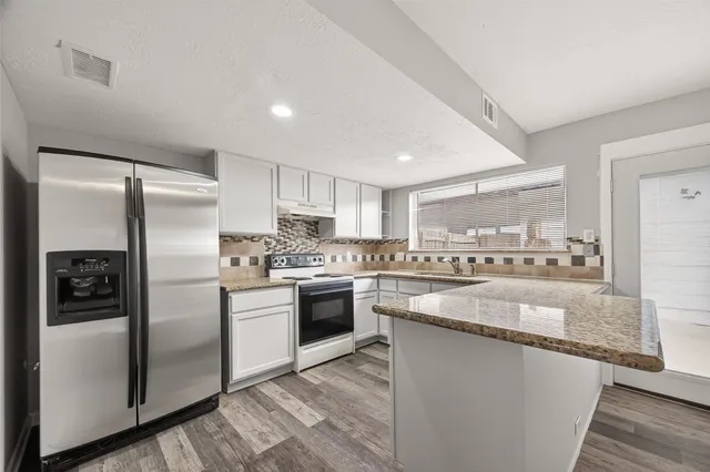 $1,200 | 7031 Chasewood Drive, Missouri City, TX 77489