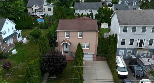 $815,000 | 94 Franklin Avenue, Valhalla, NY 10595