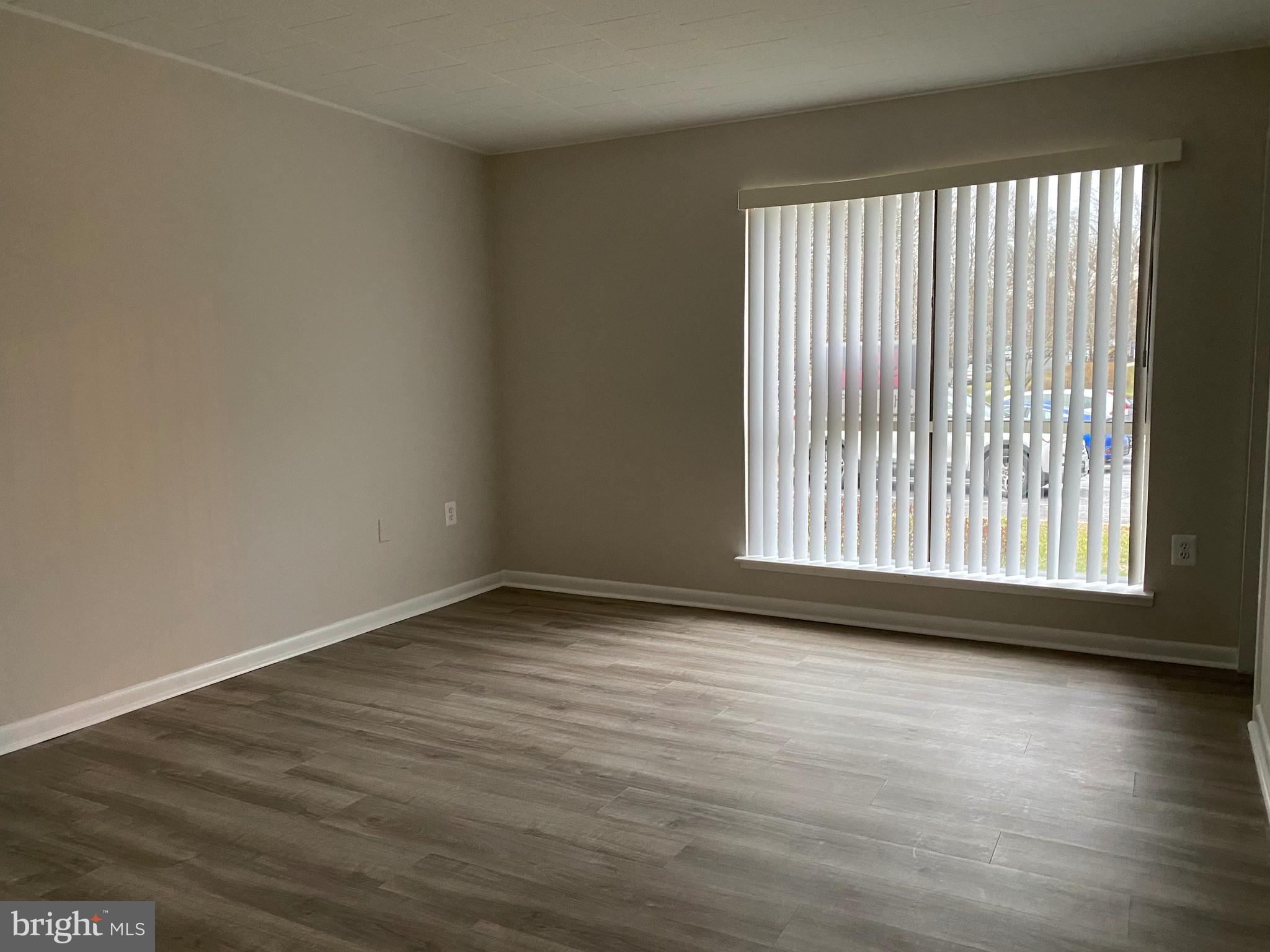 17824 Buehler Road, Unit 188 Olney, MD 20832 - Photo 9 of 21 Master bedroom