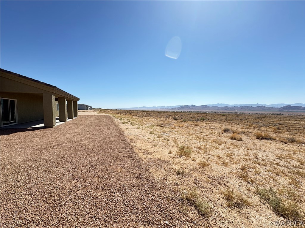 9807 North Atossa Road Kingman, AZ 86401 - Photo 4 of 32 Gallery Image 4