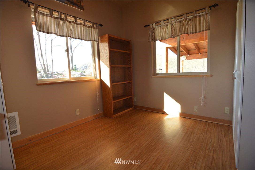 20 Nanasu Road Twisp, WA 98856 - Photo 14 of 25 Gallery Image 14