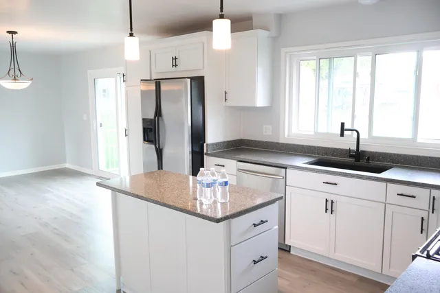 $389,900 | 2711 Hyacinth Avenue, Janesville, WI 53545