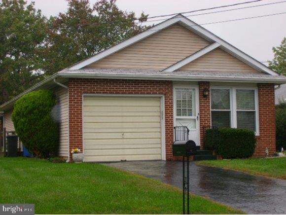 4 Acorn Road Manahawkin, NJ 08050 - Photo 1 of 15 Gallery Image 1